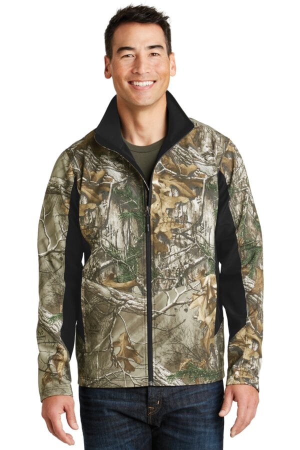 J318C_realtreextrablack_model_front_052016.jpg
